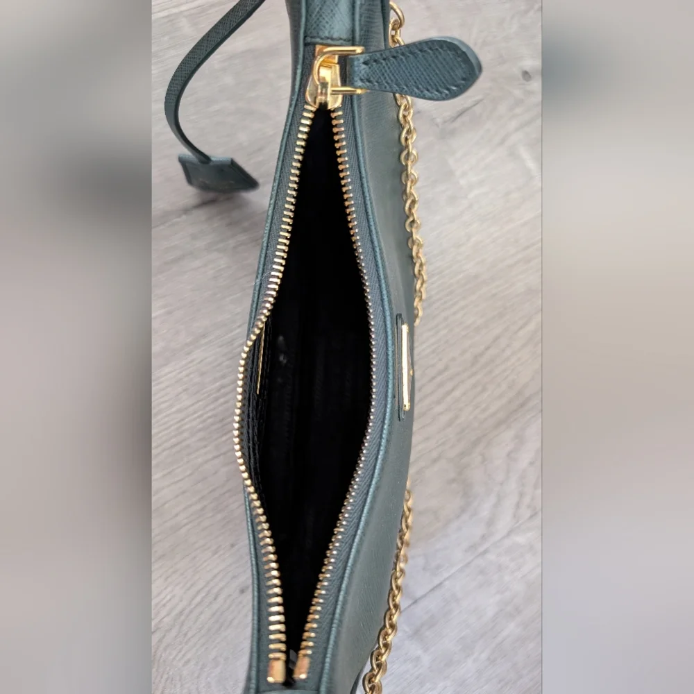Prada Green Leather Women's Bag - Picture 3 of 6